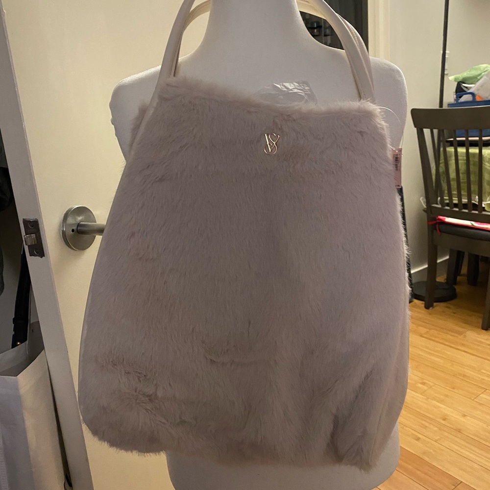 Elegant Faux Fur Tote Bag - Cream